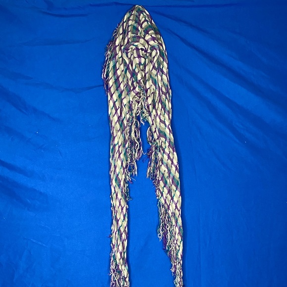 Pre-owned purple, teal, grey, and white scarf in good condition. (Worn: 1) - Picture 2 of 4